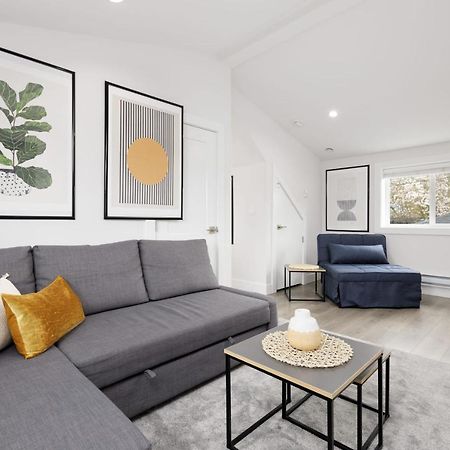 Newly Built Laneway Home 1 Bd Centrally Located Vancouver Eksteriør billede